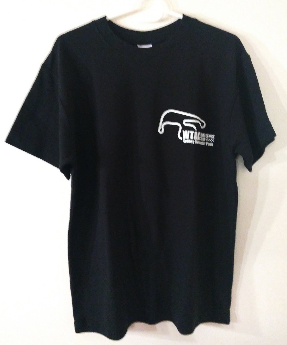 eightlien's tweet photo. #エイトリアンWTACチャレンジ の一周入魂Tシャツが完成です!オレンジをオーストラリアでは着る予定。目立ちますしw
#WTAC のコンセプトワード #OnePerfectLap とのコラボでとってもいい感じに!
#HAKONE8DAY のTシャツと一緒に頒布してますのでよろしくお願いします。 https://t.co/rzbH8DwjIx