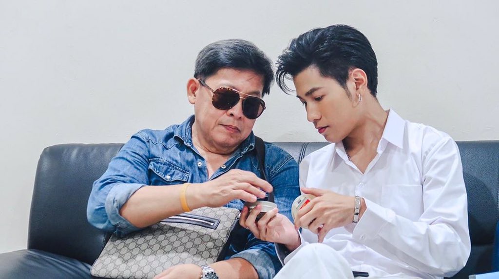 __JustLion's tweet photo. [IG:__singto] 13.07.62 @stjinx_maya กำลังใจของปราชญา 😍 #SingtoPrachaya https://t.co/fwscAxfOap