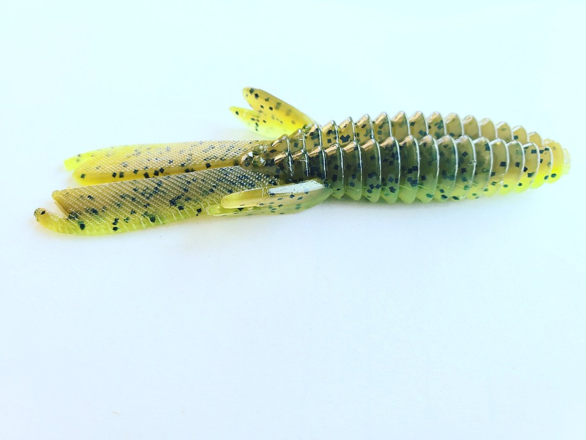 Bassreaperbaits's tweet photo. Like a freshly sliced Kiwi our Contagion in Summer Craw is a sweet treat for all things #bass #tokyorig #flipping #puching #mattedgrass #reapyourlimits #bassfishing #deadlysoftplastics #BassReaper #getinthegame #CatchandRelease https://t.co/O6Yyh4D2NU