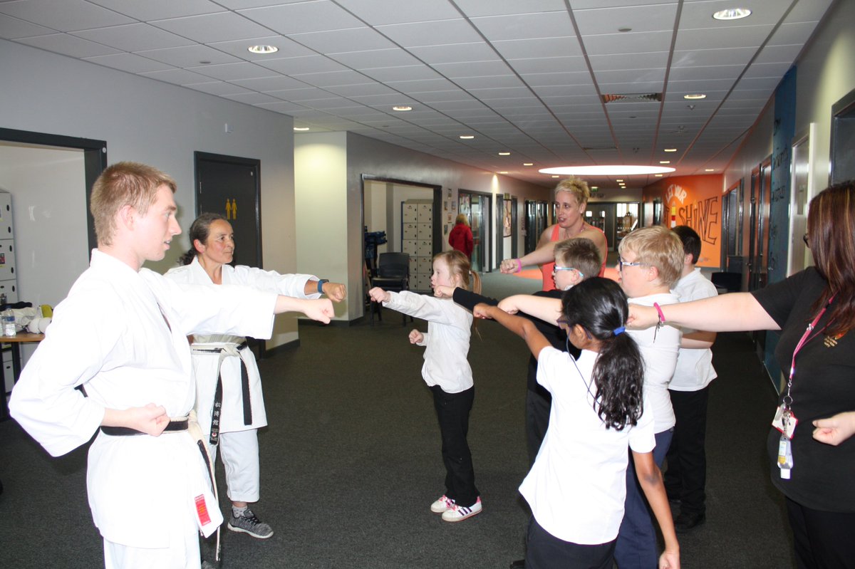 NCEA_Castle's tweet photo. Thank you to Trish and Dan from Ashington #ShotokanKarate club for delivering fantastic karate taster sessions for us yesterday. Our pupils and staff thoroughly enjoyed the experience #ActivityDays2019 https://t.co/WTFrwQDkvG