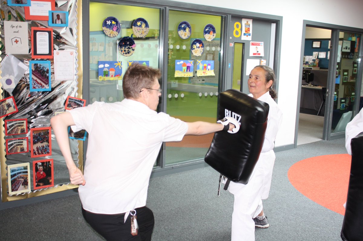NCEA_Castle's tweet photo. Thank you to Trish and Dan from Ashington #ShotokanKarate club for delivering fantastic karate taster sessions for us yesterday. Our pupils and staff thoroughly enjoyed the experience #ActivityDays2019 https://t.co/WTFrwQDkvG