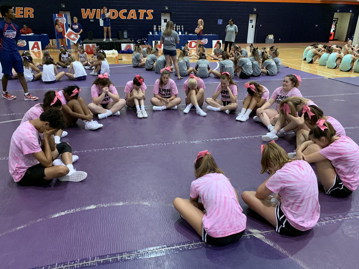 YoSoySelenaB's tweet photo. First day of cheer camp was a success! @SMNorthCheer https://t.co/k4oiLidahX