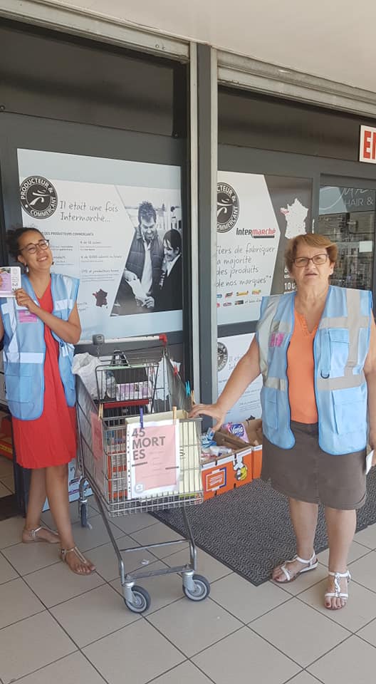 Nous avons fait le plein aujourd'hui pour la semaine. Merci aux #bénévoles présent.es lors de cette #collecte dans <a href="/intermarche/">Intermarché</a> 🤩
Nous avons besoin de vous.Vous pouvez nous #aider avec vos #dons sur notre collecte en ligne: bit.ly/30gfDXD ❤
#LesInvisibles