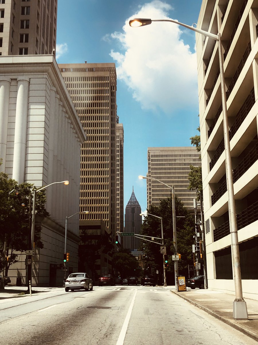 kaysnapped's tweet photo. I’ve always had a great appreciation for vintage pictures of the city. So I love the fact that I can showcase my city in that same light
#kaysnapped 😌 https://t.co/bRo7jBeIoi