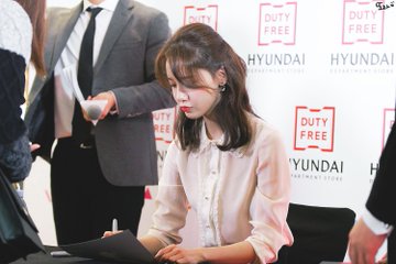 [PHOTO] 190208 Yoona - Hyundai Duty free Anniversary Event D_XJK1HUIAA_o1K?format=jpg&name=360x360