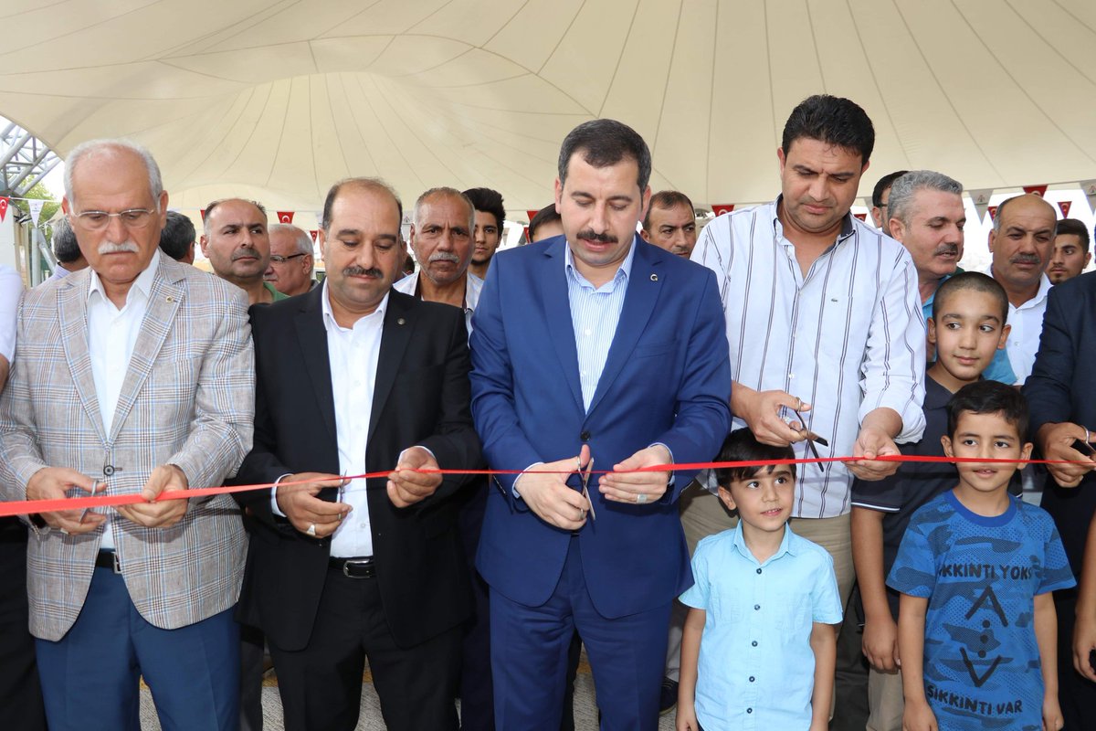 akgenckarakopru's tweet photo. Karaköprü Belediyemiz Tarafından Hizmete Giren Esentepe Cumartesi Semt Pazarının Açılışını Karaköprü Belediye Başkanımız @MetinBaydilli ,İlçe Başkanımız @saitagann Başkanımız @Ramazanuma İle Beraber  Gerçekleştirdik.
Hayırlı Olsun.
 @malicevheri @byildiz63 @mehmetsalihsarc https://t.co/HdTbwb2ztg
