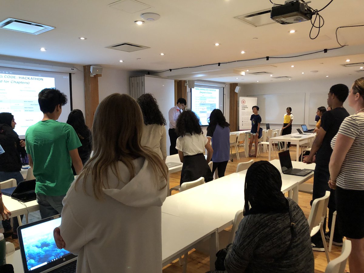 DaniiTruong's tweet image. Kicking off our @learningcode Teens Hackathon with our AMAZING instructor @vote_no_body !!💡🙌👩🏻💻#teenslearningcode