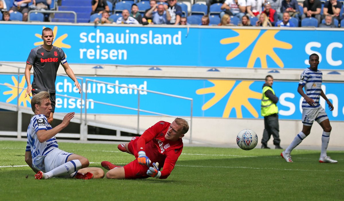 Das war's. Die Zebras gewinnen im Elfmeterschießen mit 5:4. #MSV #Gemeinsam1902 #MSVSCFC | 5:4