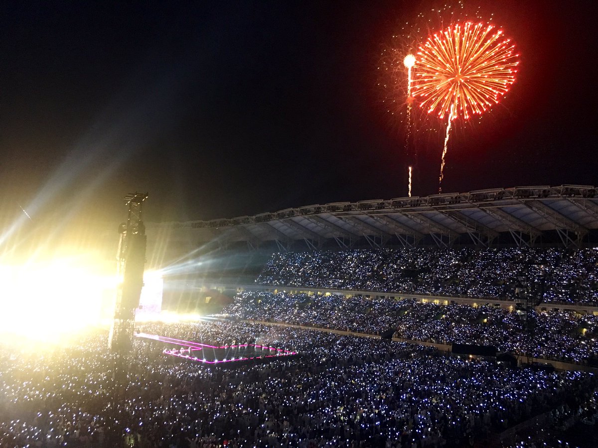 aesthete1996's tweet photo. Will never forget today July 13, 2019 at Shizuoka (ft. the rain) 💜 #BTS https://t.co/77oH8zjXHs
