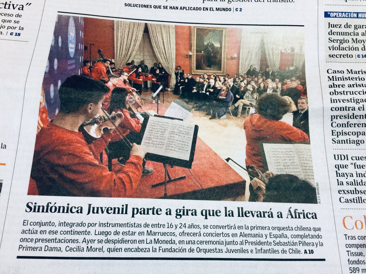 alejandraphi's tweet image. #OSNJ primer elenco de las #FOJI su Director, maestro #MaximianoValdes: ‘llegan corriendo a los ensayos, después de haber dado exámenes y de atravesar todo Santiago,se instalan, afinan y se concentran. Eso hacen todos los días.Tienen un espíritu de superación notable’ EJEMPLAR!