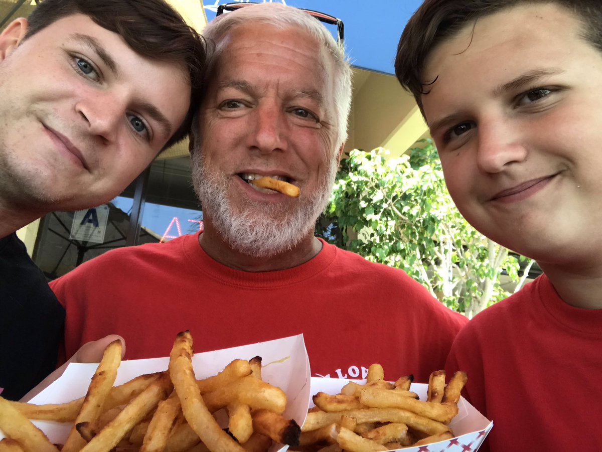 jimmiller27's tweet image. National French Fry Day.         #simplot.  #simplotfries. #frymetothemoon.  #idahome.  #fryday.  #NationalFrenchFryDay