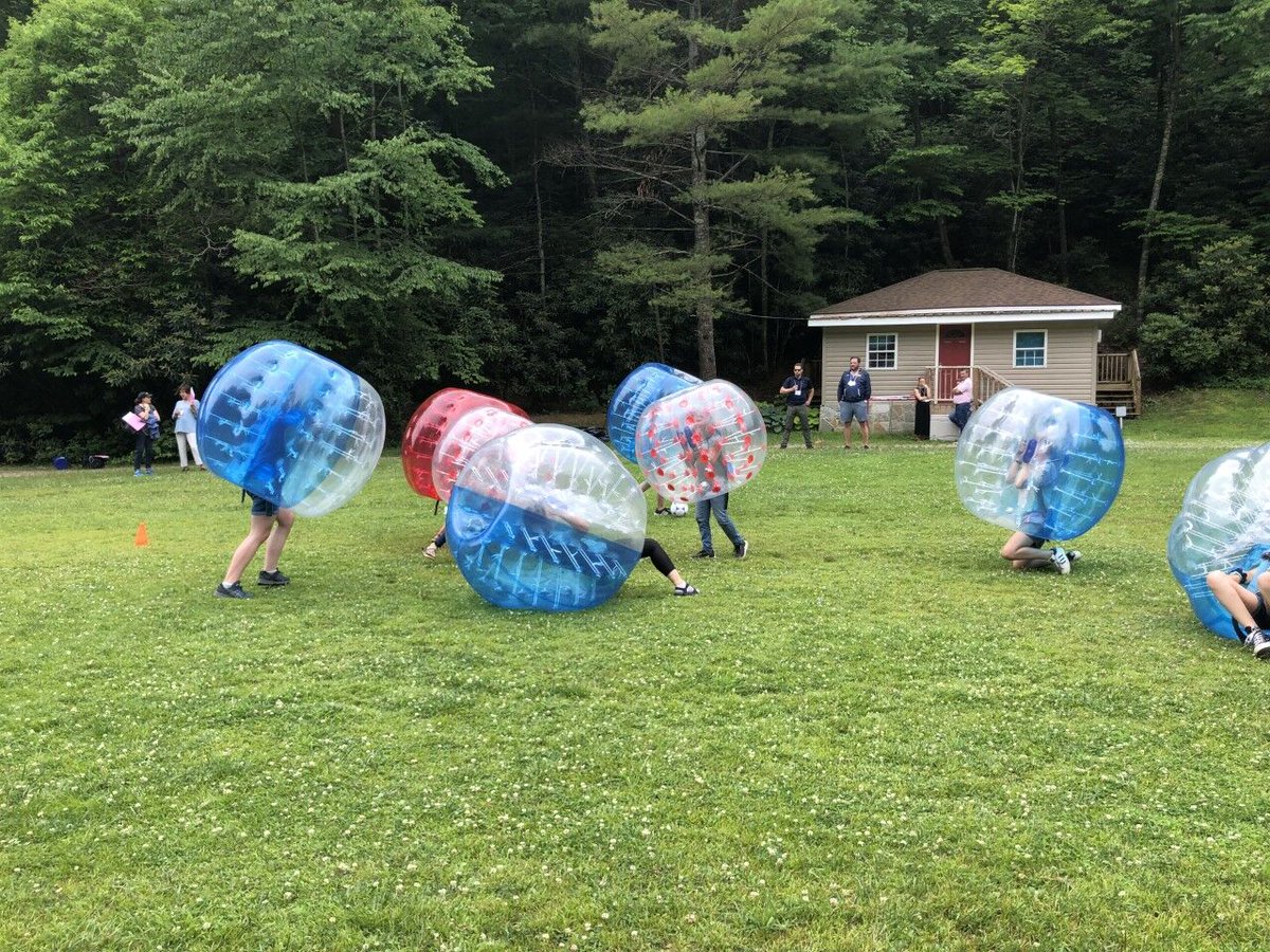aagtherapeutic's tweet photo. The girls never fail to have fun in the sun at AAG, even if it means bouncing around in the grass! ☀️ 🔵 🌱
#AshevilleAcademy #BumperBall #BounceFest #FunInTheSun #Summertime https://t.co/vTnPRcqQm7