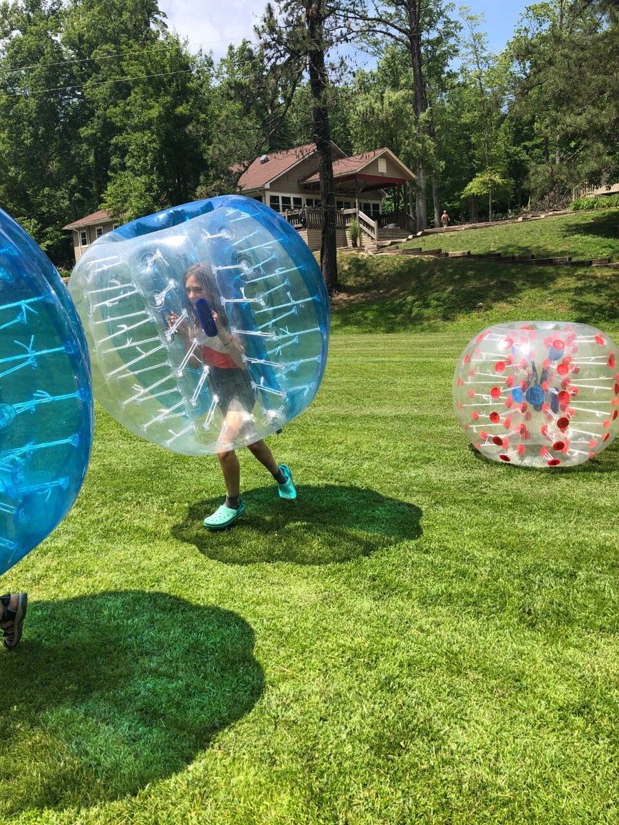 aagtherapeutic's tweet photo. The girls never fail to have fun in the sun at AAG, even if it means bouncing around in the grass! ☀️ 🔵 🌱
#AshevilleAcademy #BumperBall #BounceFest #FunInTheSun #Summertime https://t.co/vTnPRcqQm7