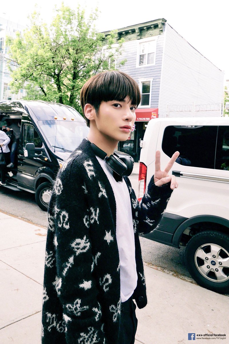 txt_sgp's tweet photo. TOMORROW X TOGETHER <ONE DREAM.TXT> EP.2 Sketch

— https://t.co/lGsO2Y9SMf

#TOMORROW_X_TOGETHER #TXT
#투모로우바이투게더 https://t.co/bxDBwAnHCt