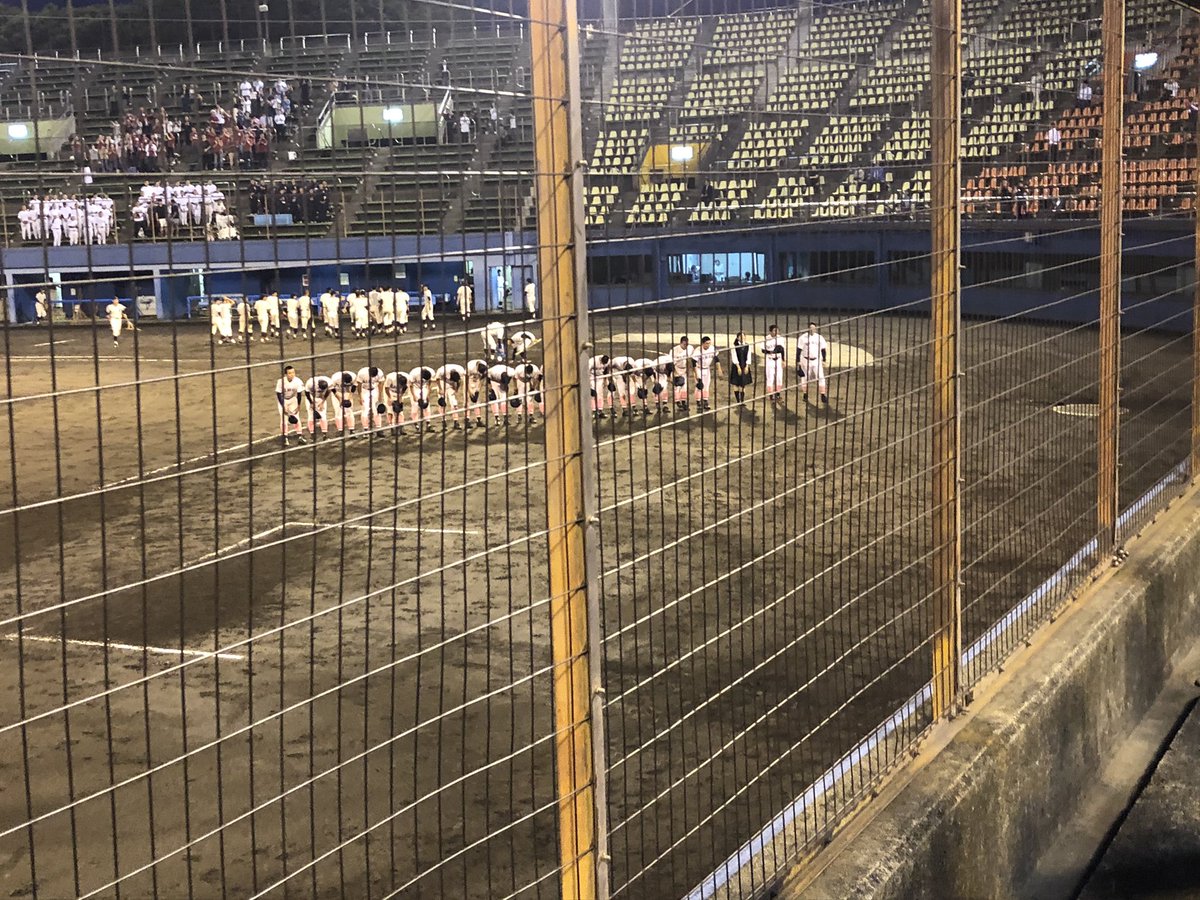 GunFinger9's tweet photo. 皆さんいかがお過ごしでしょうか。
時間的に言うと今日が夏大初戦ですね。
後輩たちの健闘をお祈りします。 https://t.co/4wKCaVD82U
