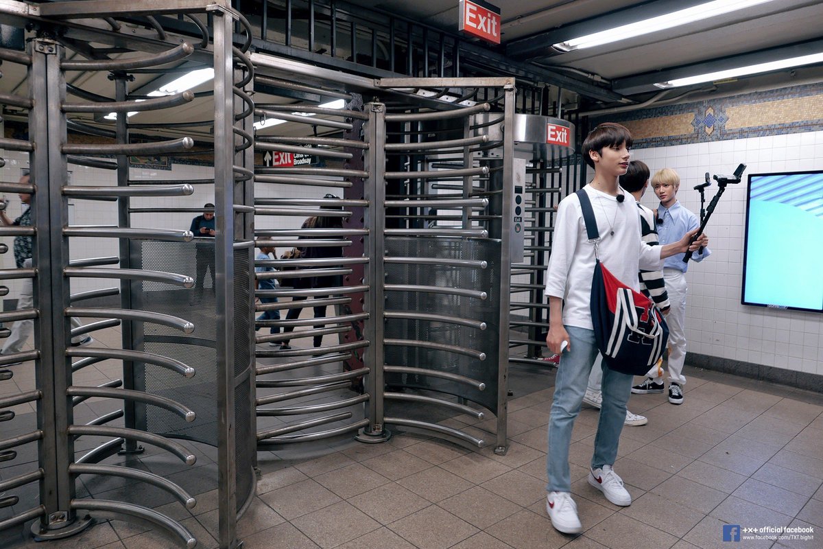 txt_sgp's tweet photo. TOMORROW X TOGETHER <ONE DREAM.TXT> EP.2 Sketch

— https://t.co/lGsO2Y9SMf

#TOMORROW_X_TOGETHER #TXT
#투모로우바이투게더 https://t.co/A3OmiiUnNT