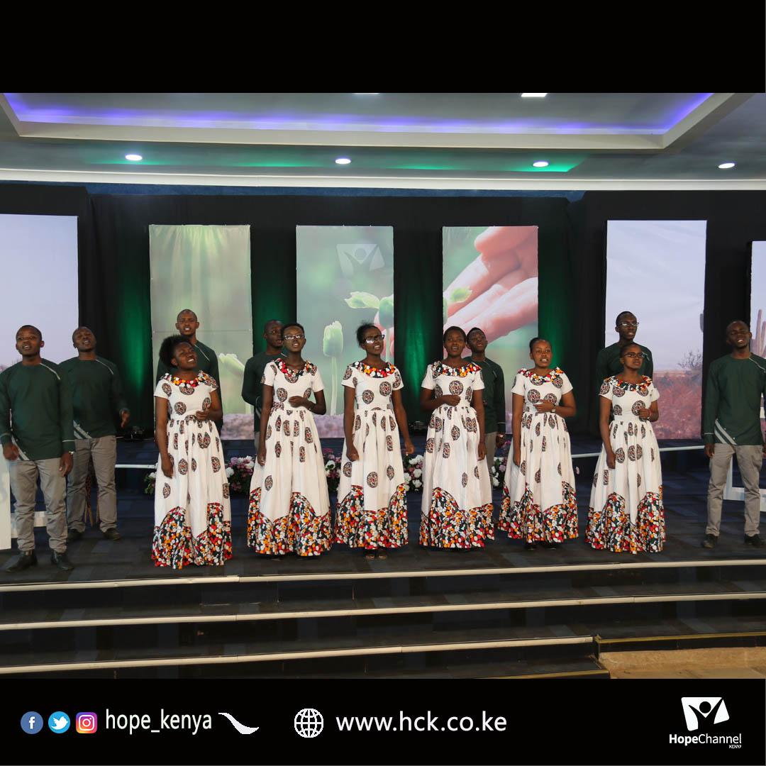 Hope_Kenya's tweet photo. There is joy in working in God's vineyard.
#EvangelisticCampaign
#CertainHope https://t.co/Y249maGAOu