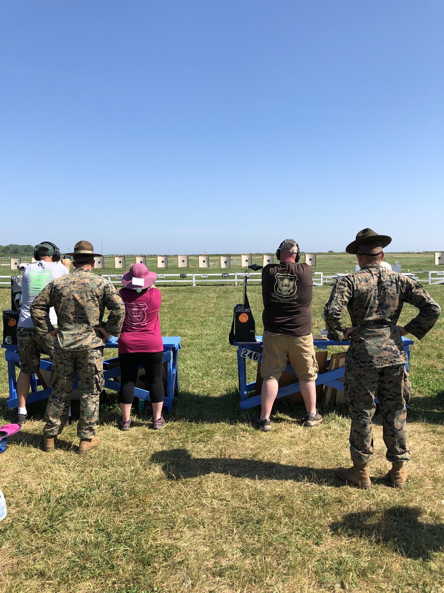 usmcshootingtm's tweet photo. Small Arms Firing School is in progress at the @TheCMPorg Camp Perry, Ohio. Marines and Soldiers with @USAMUSoldiers are instructing new shooters in SAFS before they themselves compete. https://t.co/fHqSqfdd6w