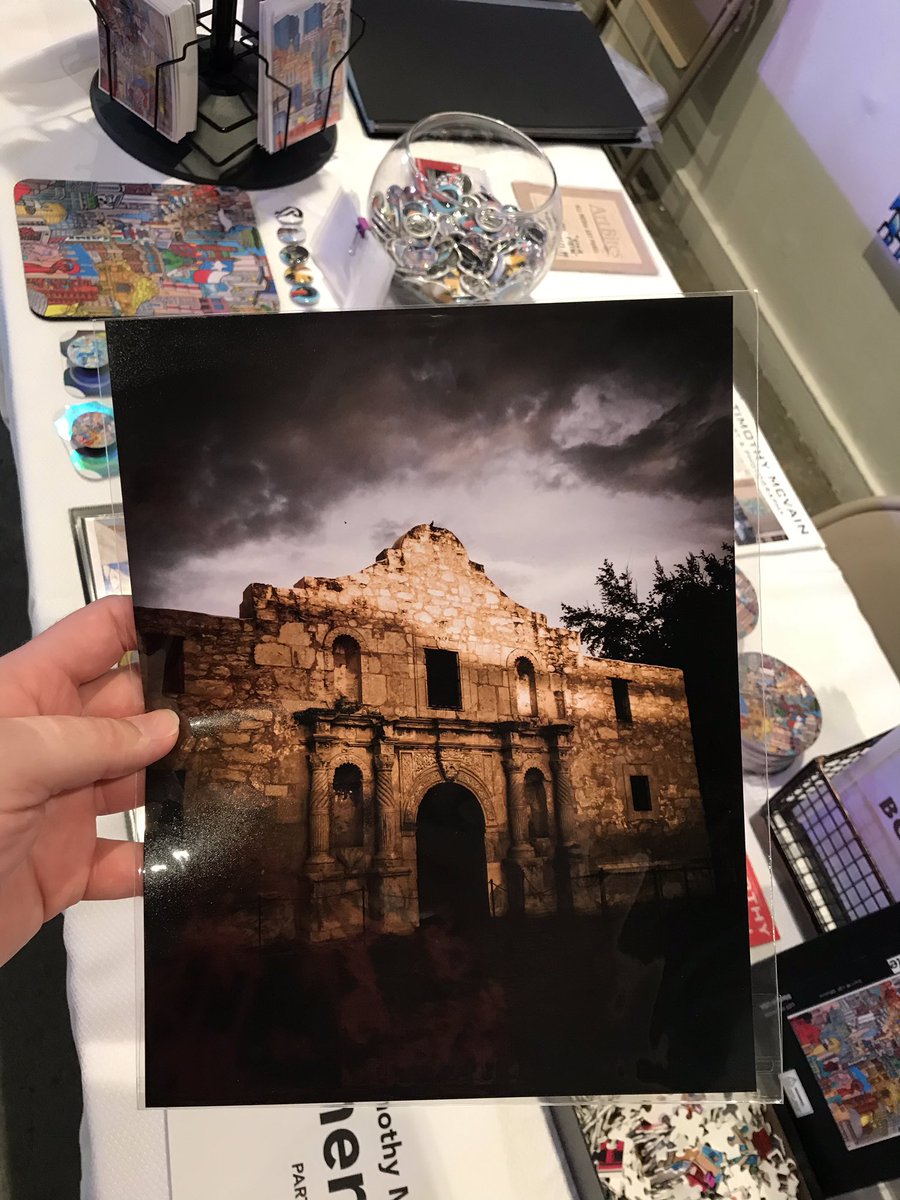 TimothyMcVain's tweet photo. TODAY 11-7 at @brickatbluestar for #PaperTrailSA! Come support local artists and enjoy over 45 artists! #satx #sanantonio @sa_artscene https://t.co/6ubUbQGumz