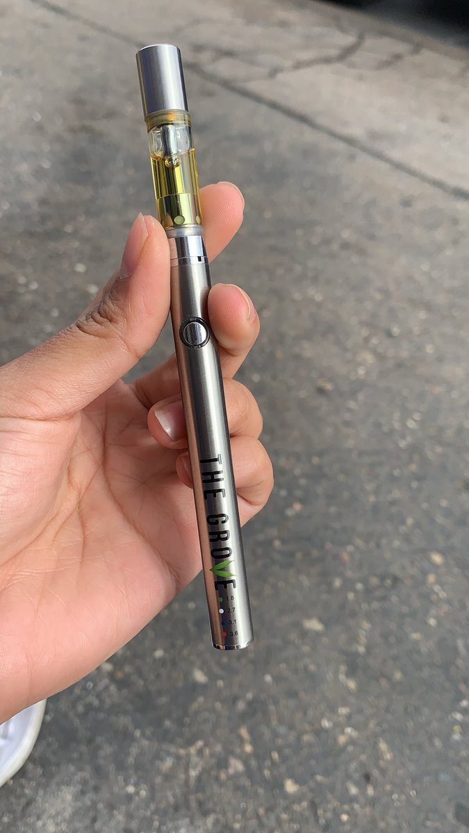 _spacecandy's tweet photo. The Grove got me 🙏 Haven’t finished this cart cus shit knocks me ouuuttt 🤣 #thegrove #hardcoreog #waxpen https://t.co/1ePFHPqEQz