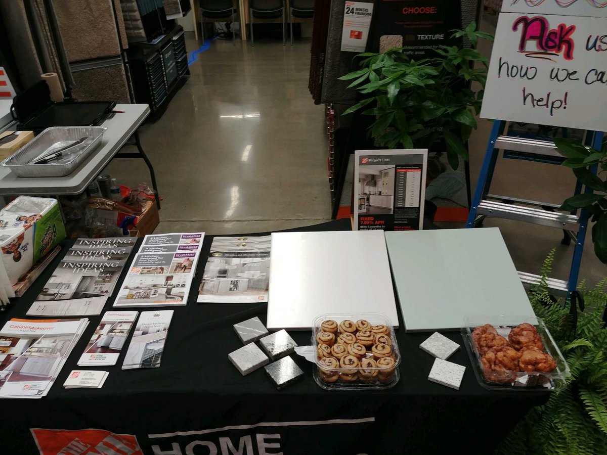 chrisdysonthd's tweet photo. LJ & Savannah are rocking this clinic! 10 minutes in and they already set an appt. Viva Clarksvegas! #D338STAR @kmn293 @BrendaGrovesTHD @PennyWorleyTHD @AndreaMcTHD https://t.co/CspPcvDIU2