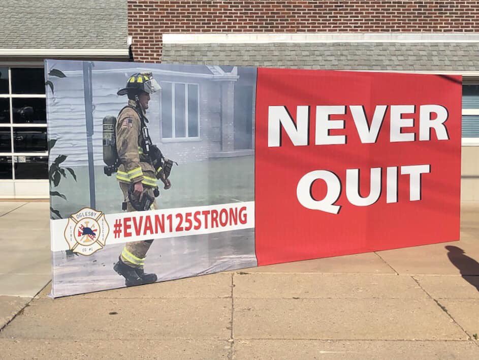 mbima23's tweet photo. A wish became a reality. The Illinois Valley simply the best!! Thank you!! #EKStrong https://t.co/nql5B7RiXZ