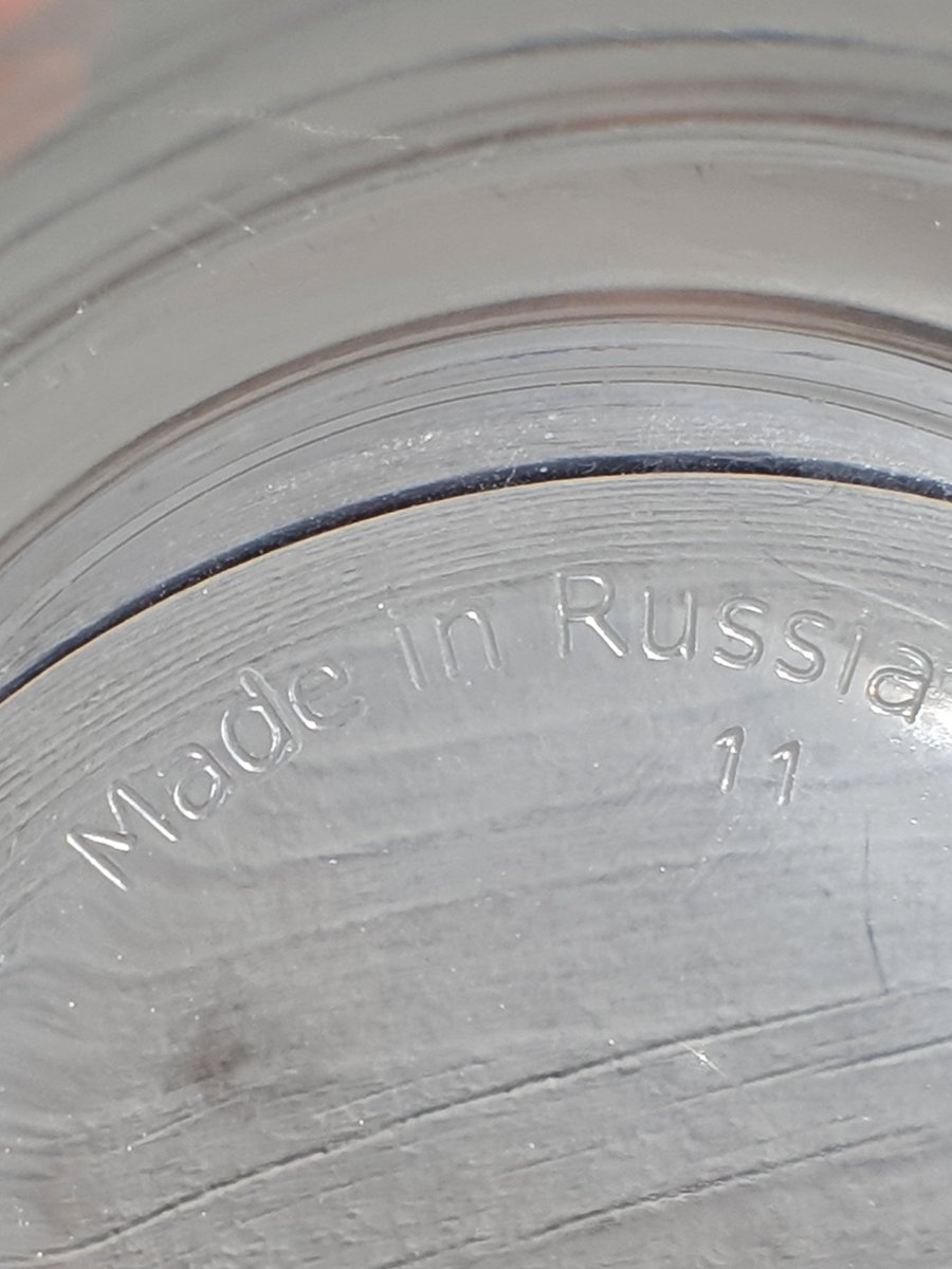 TradingMasken's tweet photo. Efter att ha druckit ca 1337 tusen liter Sofiero ur dessa
Glas så ser jag idag till min stora glädje att de e gjorda i Ryssland.
#FuckYouBlue https://t.co/5zy1ITSqCE
