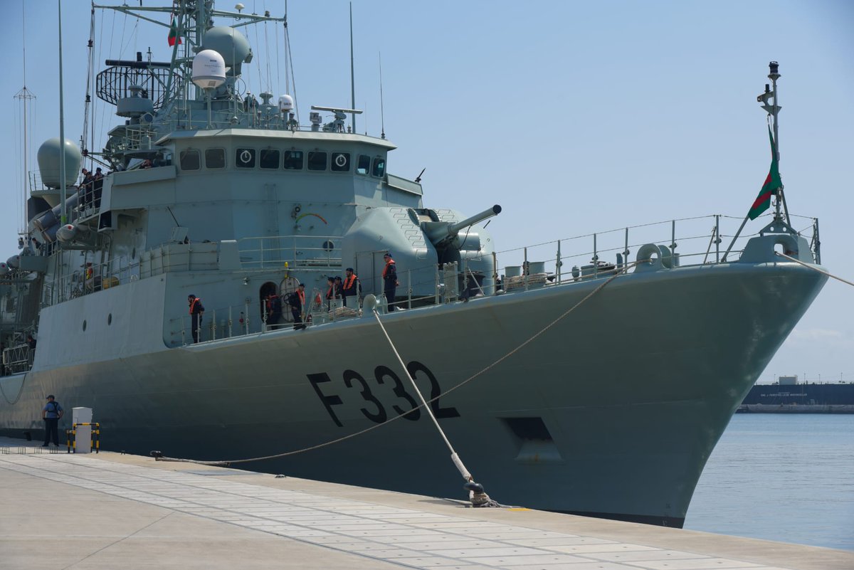 EMGFA_RP's tweet photo. Bem-vinda guarnição da fragata "Corte-Real"!
O navio chegou esta manhã do exercício de cooperação com o Reino de Marrocos.
A Secretária de Estado da Defesa Nacional recebeu a fragata portuguesa.
https://t.co/iK8ZMI1OyJ https://t.co/YpvTQUY0uP