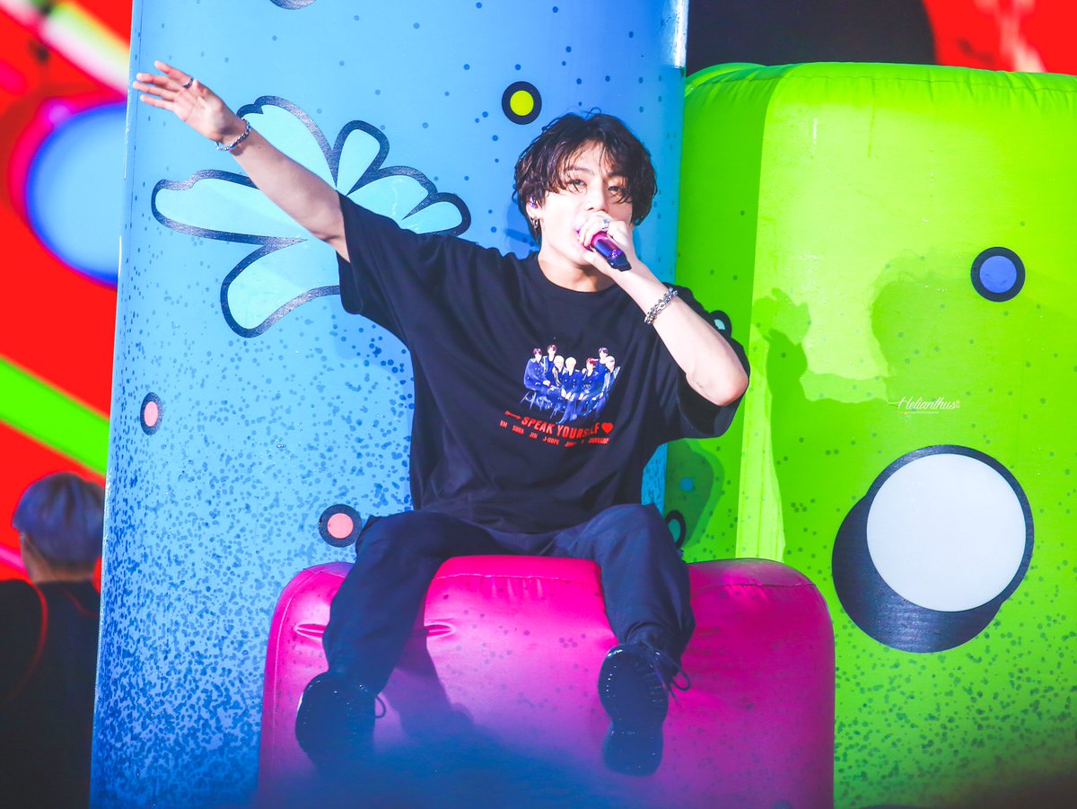 helianthusjk97's tweet photo. 190713 SYS Shizuoka【HQ】
🍞
#방탄소년단 #정국 #BTS #JUNGKOOK
@BTS_twt https://t.co/tOaNke3ycp