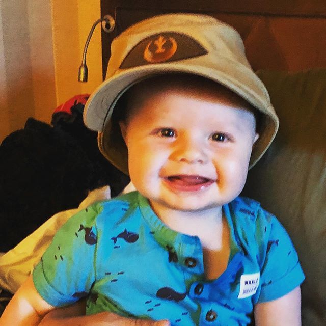 Kentrock's tweet photo. @crockettpartyoffive @mckellechristine This little rebel is too sweet. #mrbear #bodiebear https://t.co/o2kgPWJnBV https://t.co/Ww3eFGx1hg
