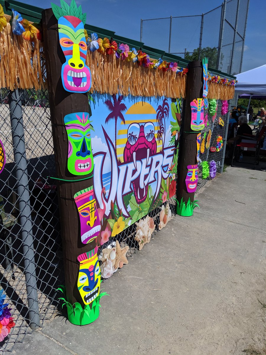 kslacock's tweet photo. @HawaiianHitfest Vipers10A https://t.co/zzJ9C0BICF