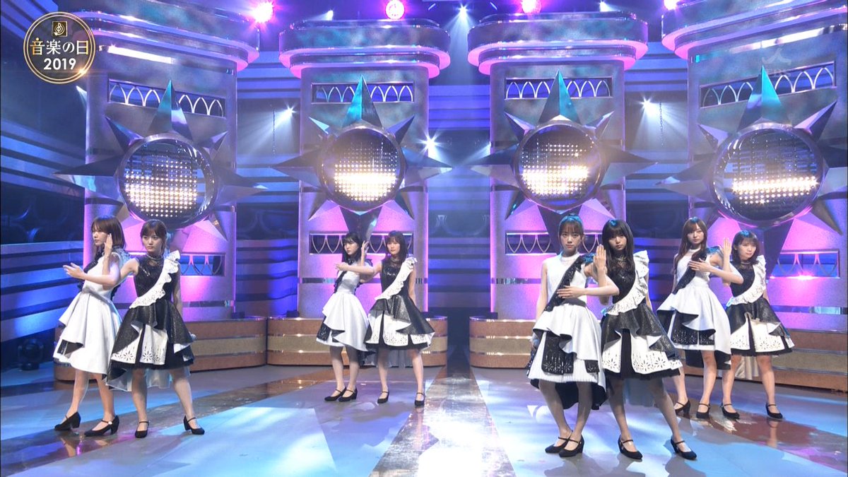 乃木坂46 歌ってくれるのはwinkの 淋しい熱帯魚 みなさんの表情にも注目です Flyinghitmanatmのブログ