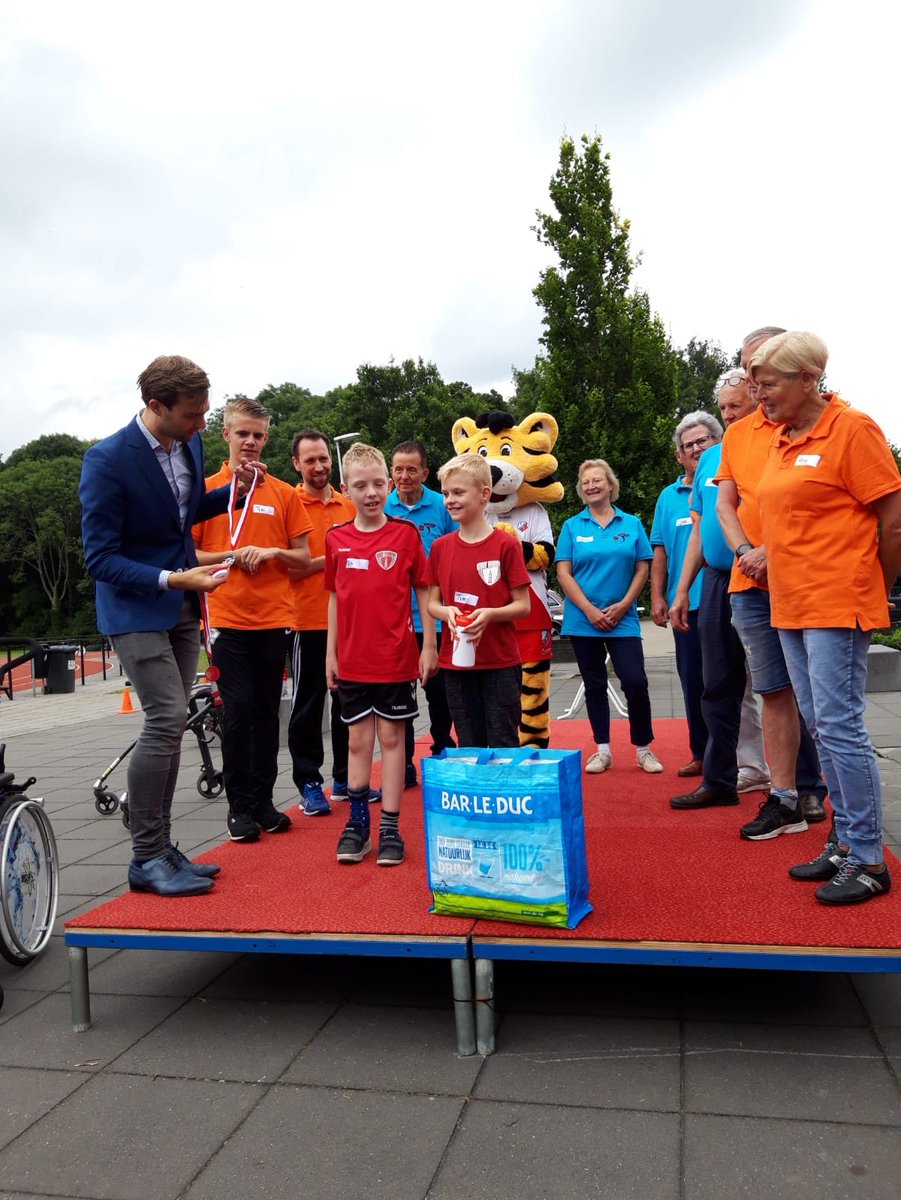 Only Friends Utrecht tweet media