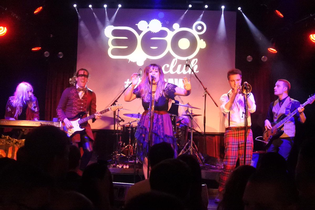 Sir Curse tweet media