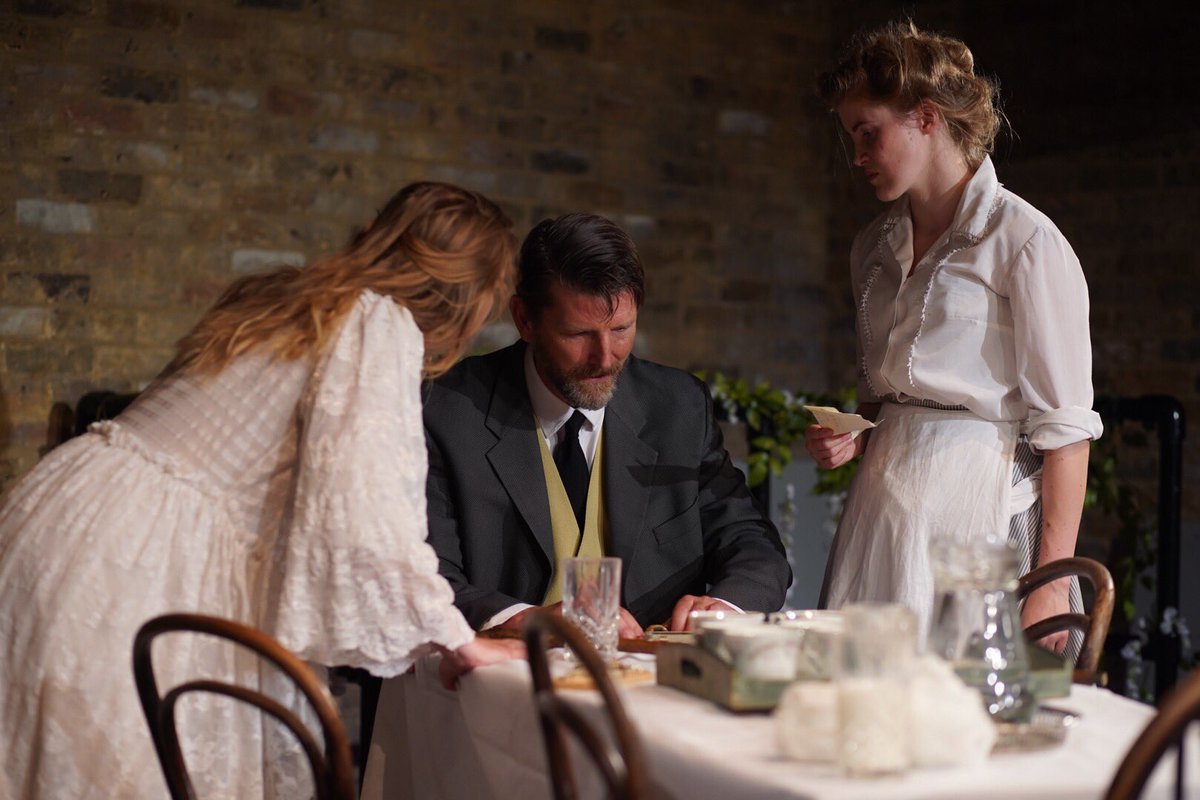 madmeurman's tweet photo. Fresh photos from #TheWeakOnes taken by @SindriSwan. Last performance tonight at 19:30 @Tara_Arts. #acting #art #theatre #London #Strindbergplays https://t.co/mcKu8qc4ZU