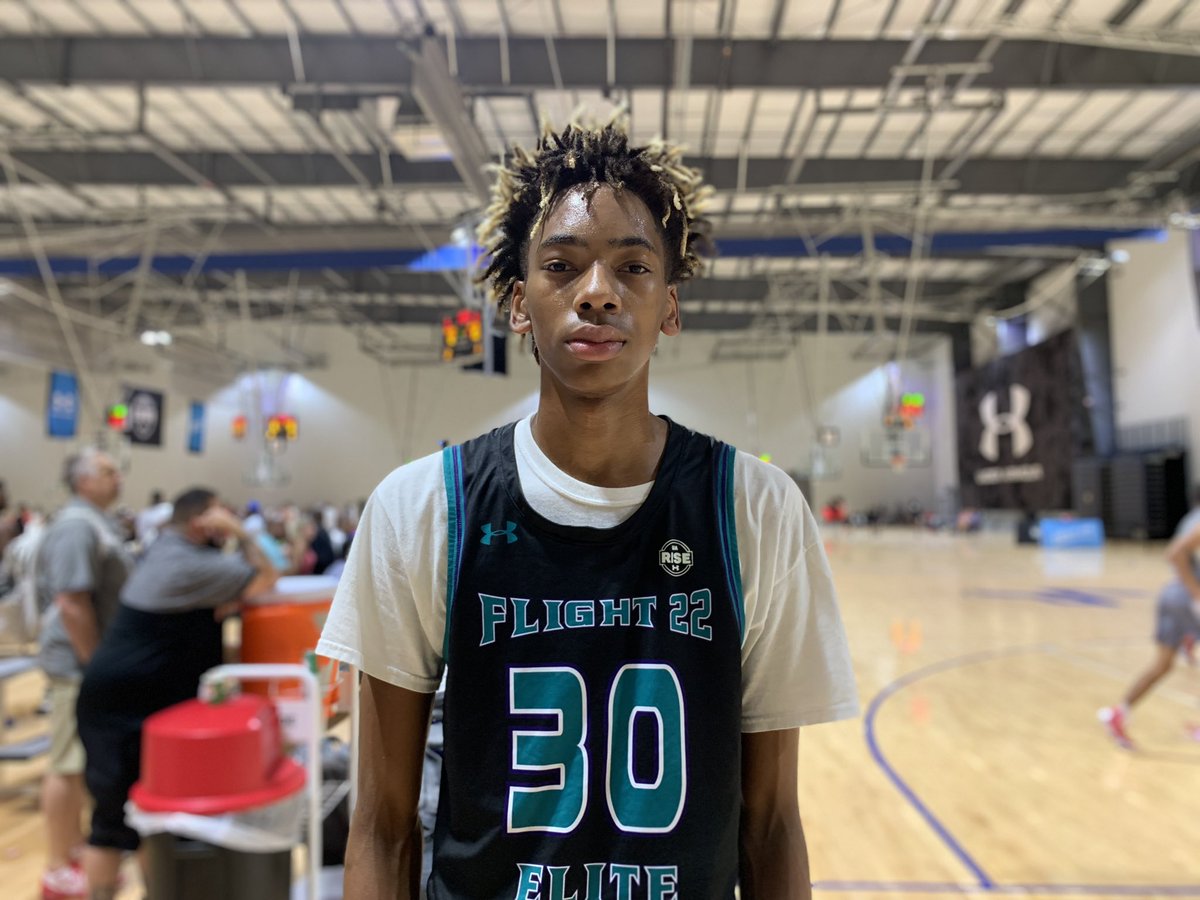 Jadyn Parker, 6’9” W for Flight 22 Elite 17U/ West Brunswick HS (NC) is emerging at the right time. Showed sparks of a mean streak down the stretch with back to back iso finishes and a strong two hand dunk down the lane. Deceptively skilled and growing in aggression. Buy stock.
