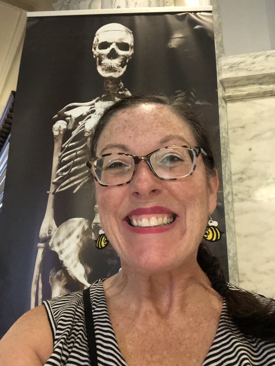 SassenachSJ's tweet photo. Love we live so close to #Philly!! Brunch @akitchenphilly 🍹🥂now off to @MutterMuseum First time here.. I’m so not scientific or clinical and this is so cool..  #muttergiant https://t.co/pQVZALVD50