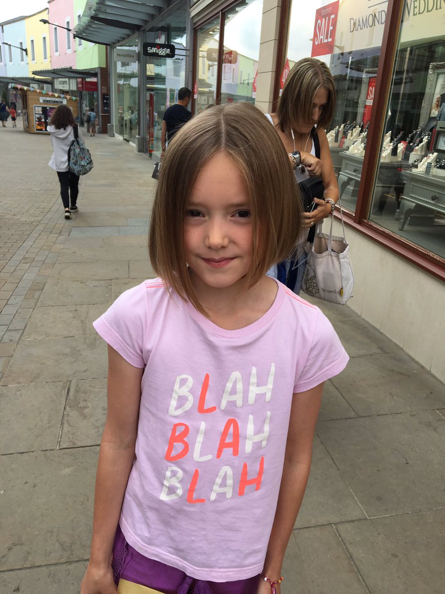 TQ0000's tweet photo. Very proud of this little one. She heard about the Little Princess Trust and decided she wanted to donate her hair, so today was the day...#megachop ✂️✂️✂️

@dontjustsayit_ 27cm of hair coming your way! https://t.co/QGCS23Oalv