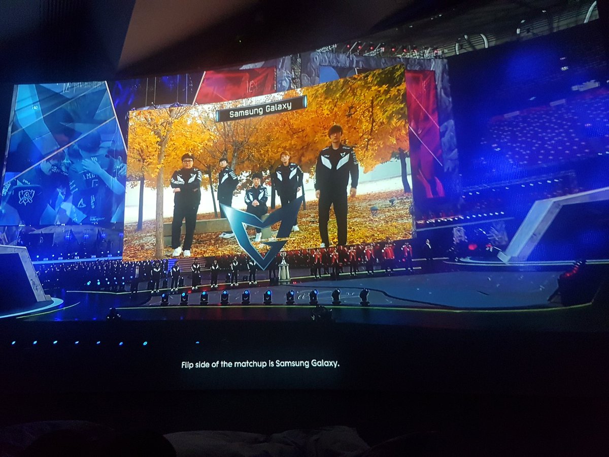 Caffeinate_Ceci's tweet photo. Finally visited the @VADundee Videogames exhibition - Very informative in aspects of games and interactive. So excited to see LOL featured๐ https://t.co/looZ1D5kkW