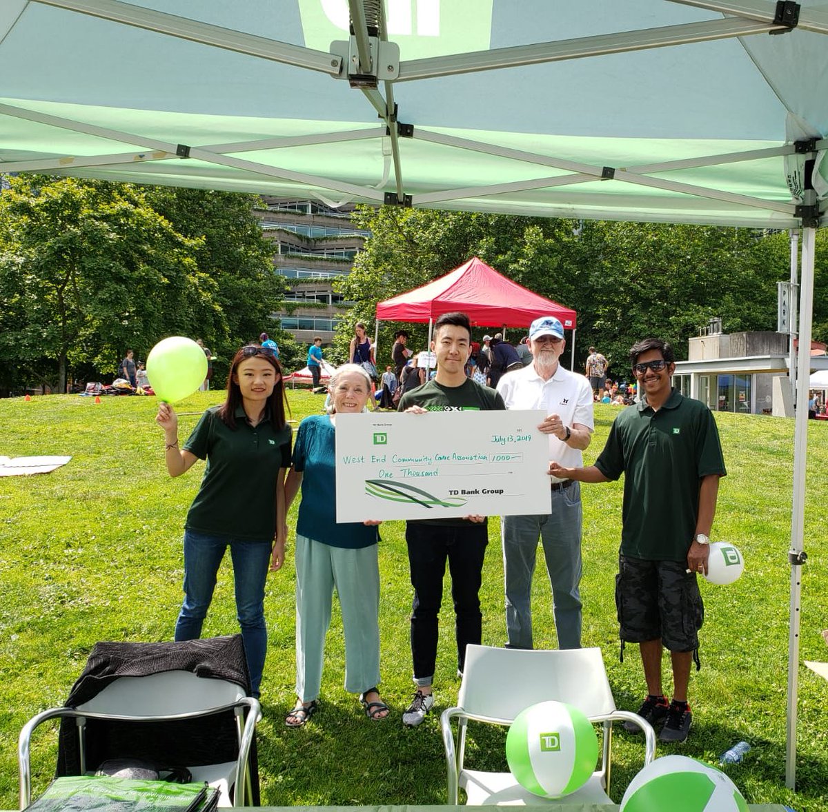 We are Rockin’ in the Park today! Proud to support the West End Community Centre Association. <a href="/lisapaley2/">Lisa Paley</a> <a href="/AndyCribb_TD/">Andy Cribb</a>