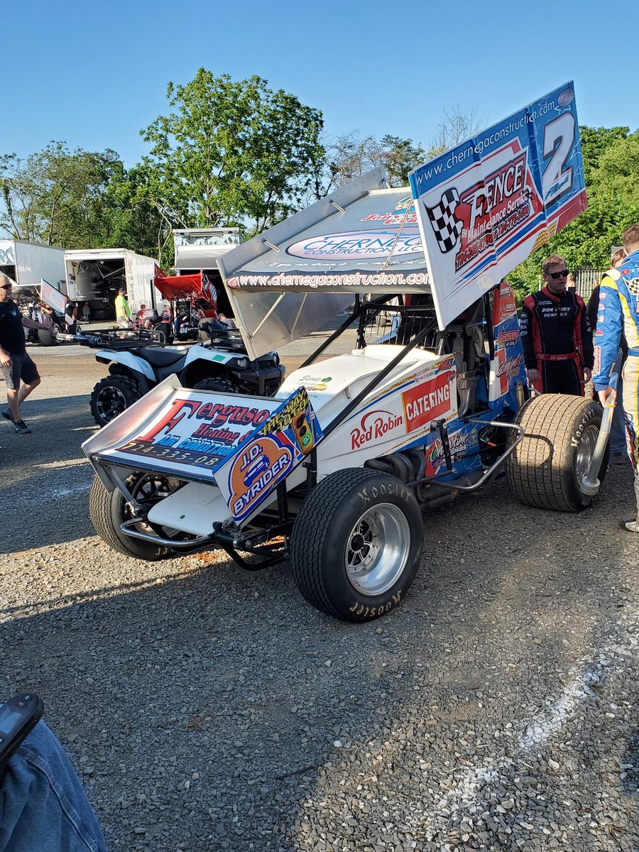 RedRobinRacing's tweet photo. Almost time to put heat in the motor at @PortRoyalSpdway #ChangetheLuck🏁🏁 https://t.co/omUGk5Jk5h