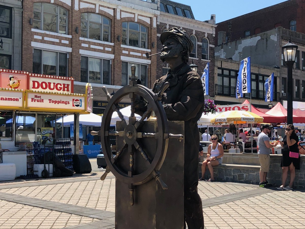 NBCConnecticut's tweet photo. Greetings from @SAILFEST! #sailfest2019 #nbcct #connectingyou #newlondon #summer @tedkoppynbc @weatherjosh @snowmonsterCT https://t.co/cjgAlmW88K