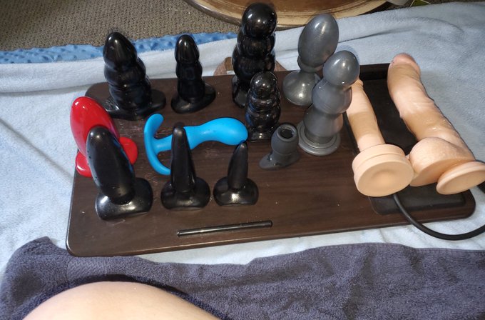 I've got so many ass toys to play with. Shoot me a message if you wanna see me play with any of them<a href="/tag/nsfw"class="tags"><span>#nsfw</span></a>