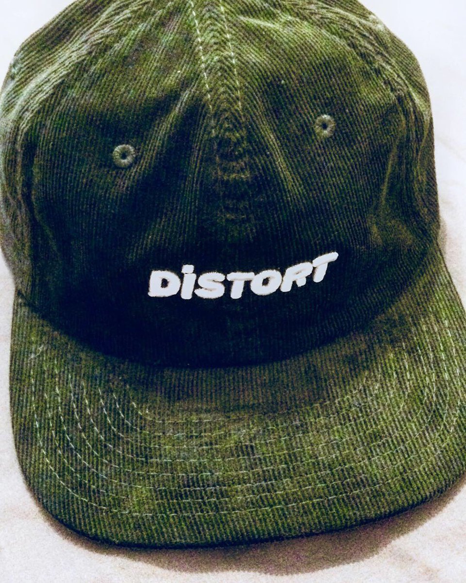 DistortClothing's tweet photo. ORDER TONIGHT / GET SOME FREE HEADWEAR RANDOMLY SELECTED THROWN IN 🧢 💧 https://t.co/OXudGW0Q42 https://t.co/n96fjs5MnO