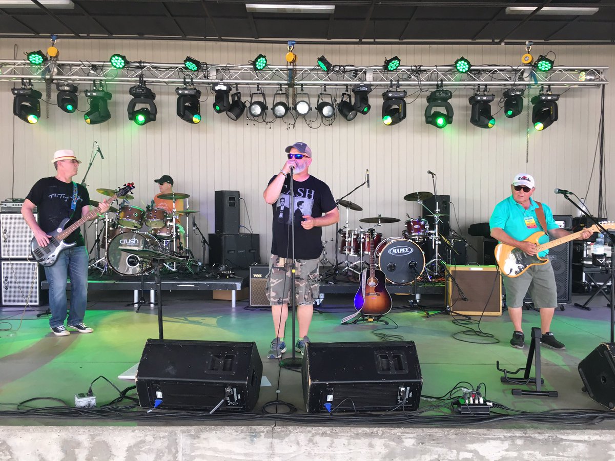 Belleville’s own Farside is on the stage at Lions pavilion West Zwick's Island Park during the Belleville Waterfront &amp; Ethnic Festival <a href="/BellevilleON/">City of Belleville</a> <a href="/The_FarSide_/">TheFarSide</a>