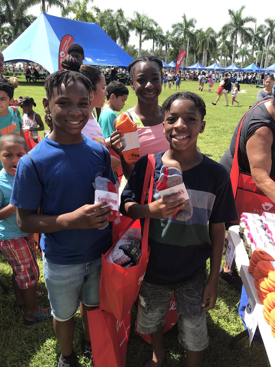 BackToBasicsIn1's tweet photo. Thank you @bombas for another generous donation of socks to our angel program 👼 included is our new stock, and some photos from last year of children receiving them!
-
#bombas #bombassocks #nonprofitorganization #backtobasicsinc #charity #nonprofit #dogood #givingback #beebetter https://t.co/MEVaEBONsI