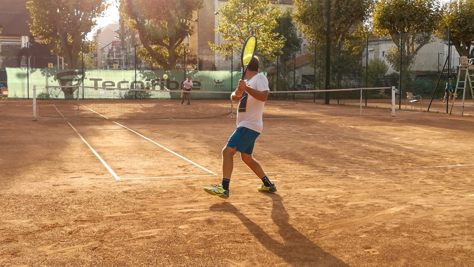 Finales du tournoi open du <a href="/TcmAsnieres/">TCMénil</a>  demain à 16H
1/2 finales le matin dès 10H 
Venez nombreux !! (joueurs négatifs au programme)
#tennis #asnieres