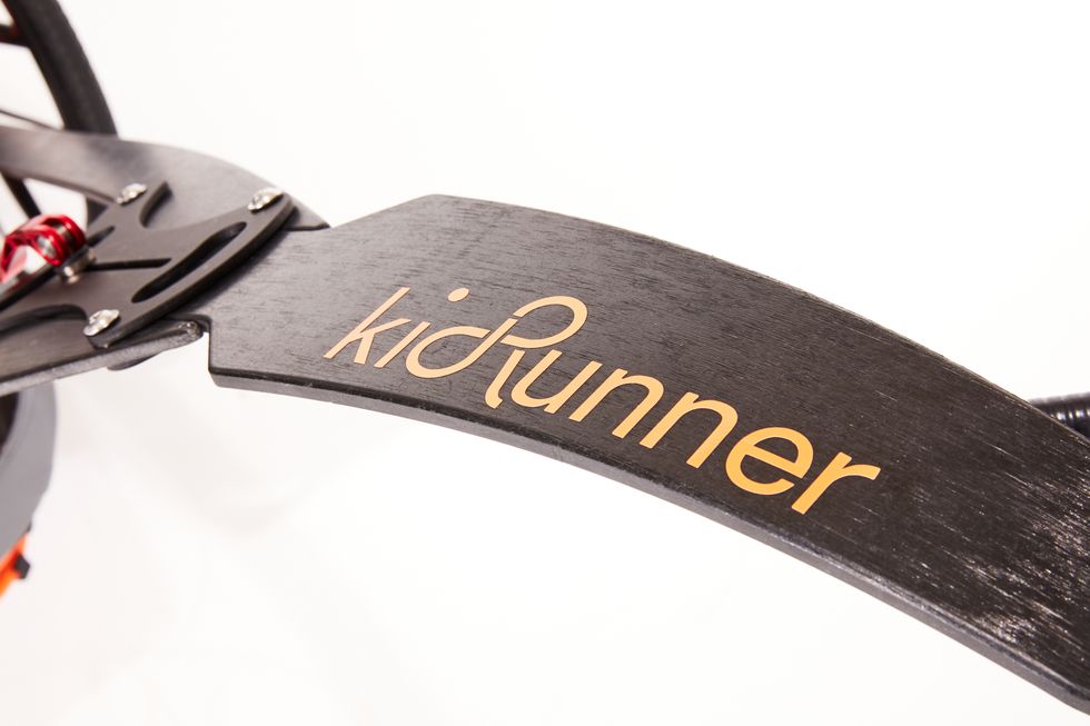 kidRunners's tweet photo. We knew that the only great way to #run with kids was the same way you run alone; full body, hands &amp; arms free.

After years of R&amp;D, innovative design &amp; 3 US Patents, KidRunner is now the world's only natural running form, multi-terrain #stroller. https://t.co/ngGB2OGEv2 https://t.co/e8E05dywLf