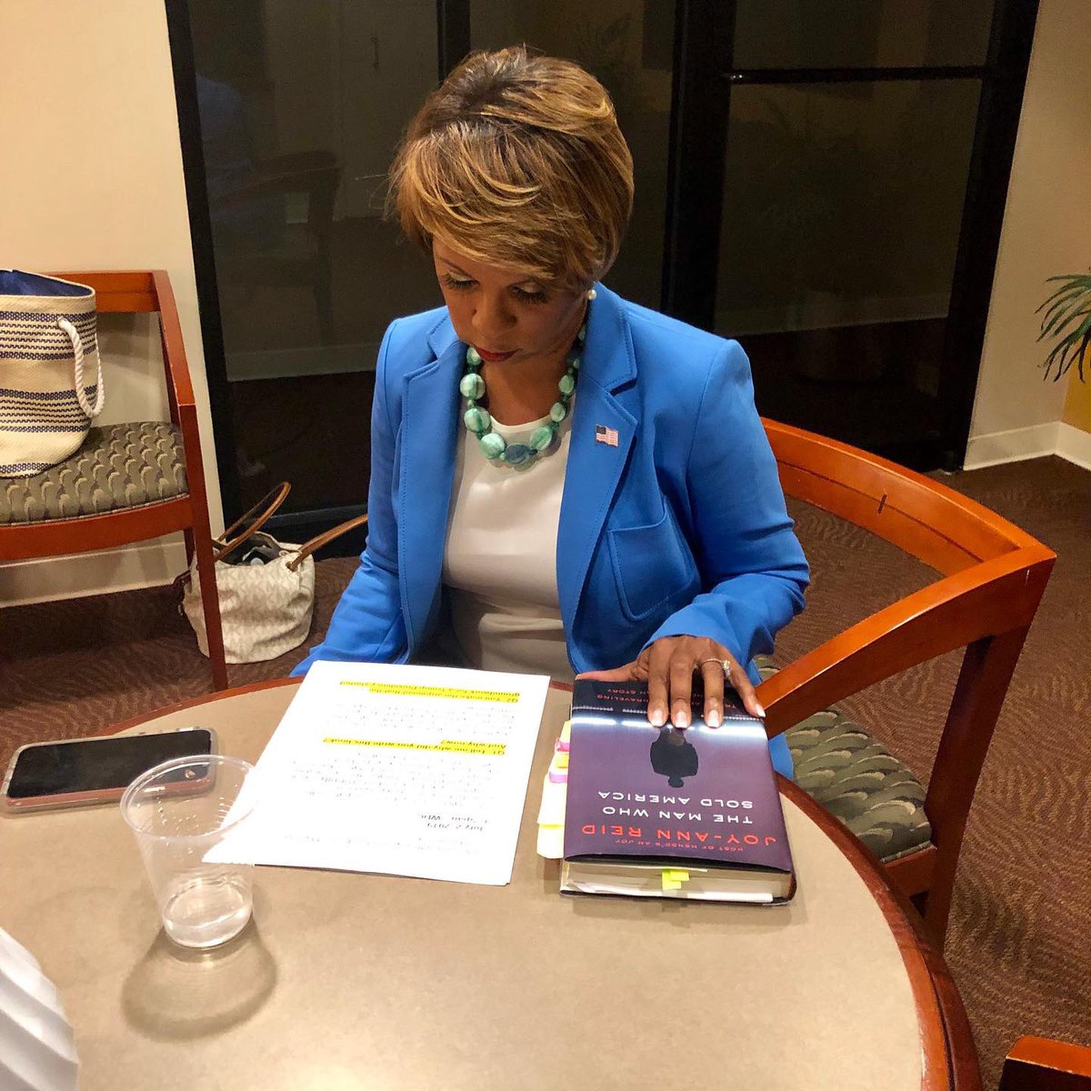 SANBookings's tweet photo. Some behind the scenes shots of @IAmSophiaNelson and @JoyAnnReid @BookTV @cspan TONIGHT you can watch their live discussion on Reidโs new book #TheManWhoSoldAmerica 10pmEST. Tune in it or set your DVR. #Cspan40 #AfterWords https://t.co/Mkc064RJsE