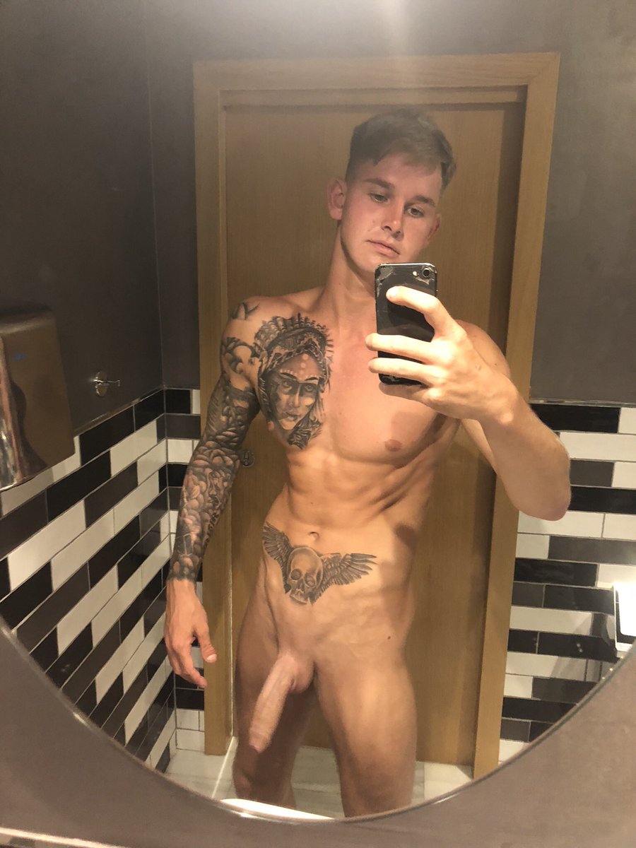 JoeRiderXXX's tweet photo. RT if you would play with me https://t.co/7cT6RNQrEq
